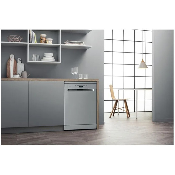 Посудомоечная машина HOTPOINT-ARISTON HFC 3C26 X