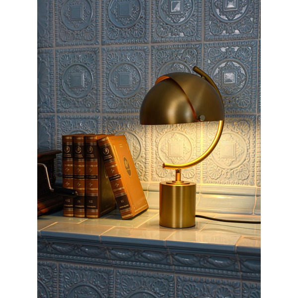 Cветильник настольный ARTSTYLE HT-712BRS