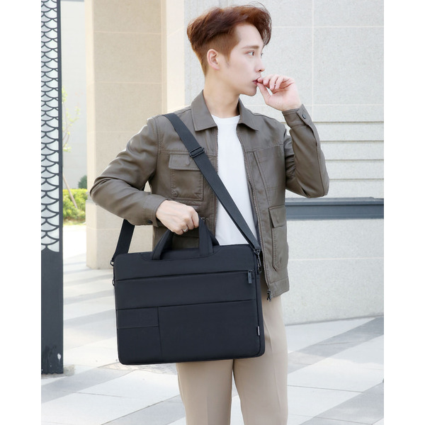 Сумка для ноутбука Miru Pockelot 17.3 MLB-1045 (черный)