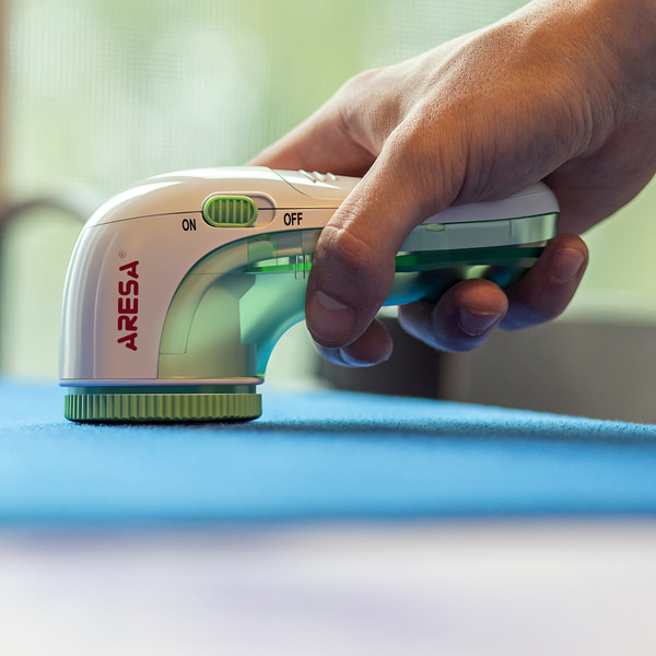 Машинка для удаления катышков ARESA AR-4102