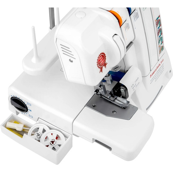 Оверлок MERRYLOCK 012