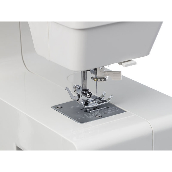 Швейная машина CHAYKA Power100