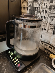 Электрический чайник RED SOLUTION COLORSENSE KG1330D