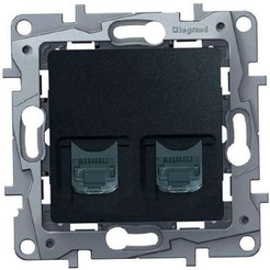 Розетка Legrand Etika 672652