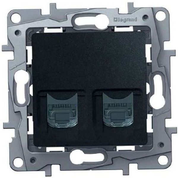 Розетка Legrand Etika 672652