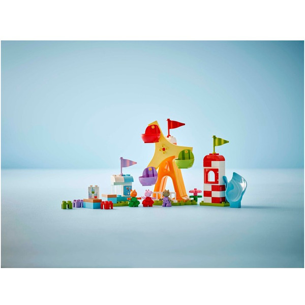 Конструктор Lego Duplo Ярмарка Пеппы 10453