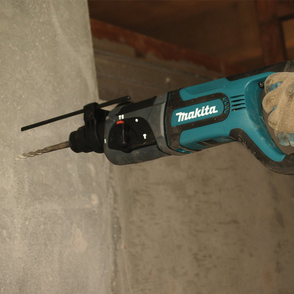 Перфоратор Makita HR2475