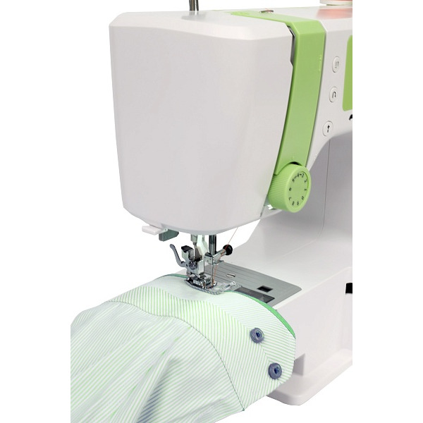 Швейная машина Leader Majestic 250E