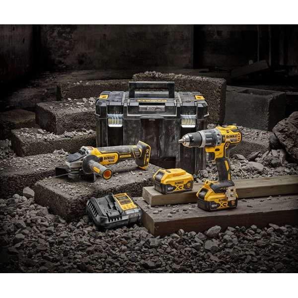 Набор электроинструментов DeWalt DCK2080P2T (шуруповерт, болгарка, 2 АКБ, кейс)