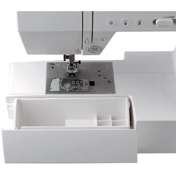 Швейная машина JANOME DC7100