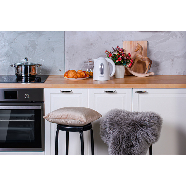 Электрический чайник StarWind SKP2211