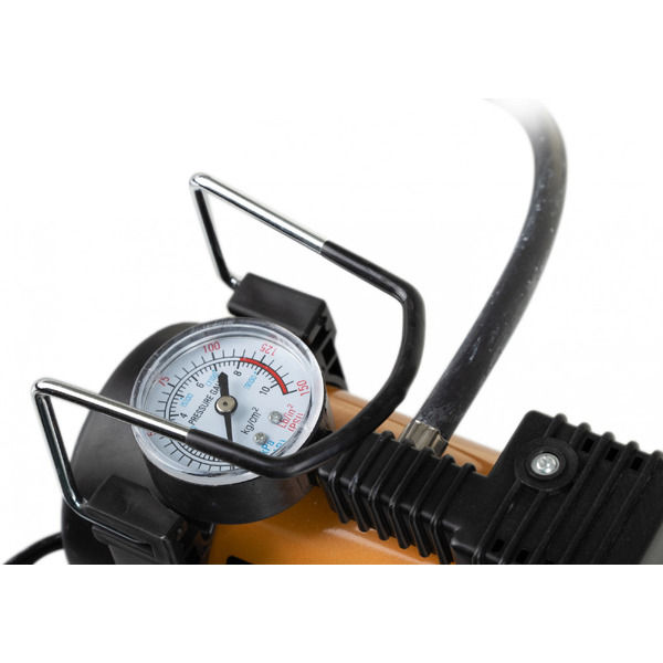 Автомобильный компрессор StarWind CC-220