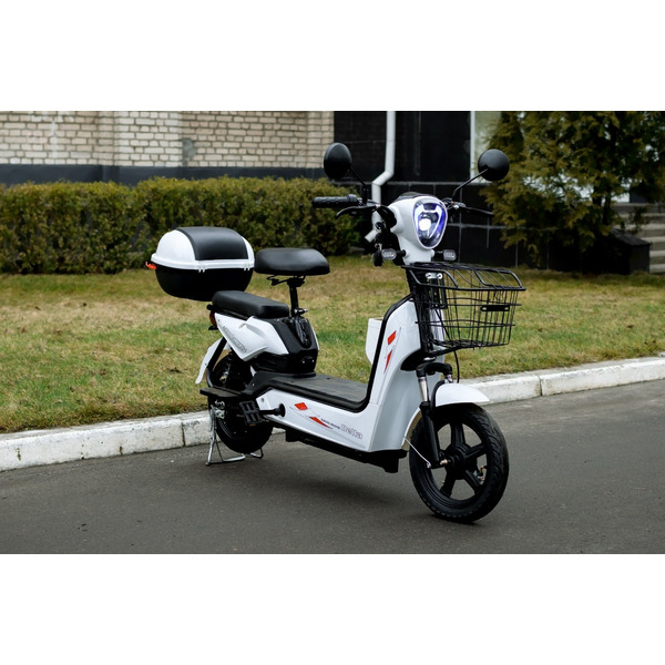 Электроскутер AVM Delta (белый)