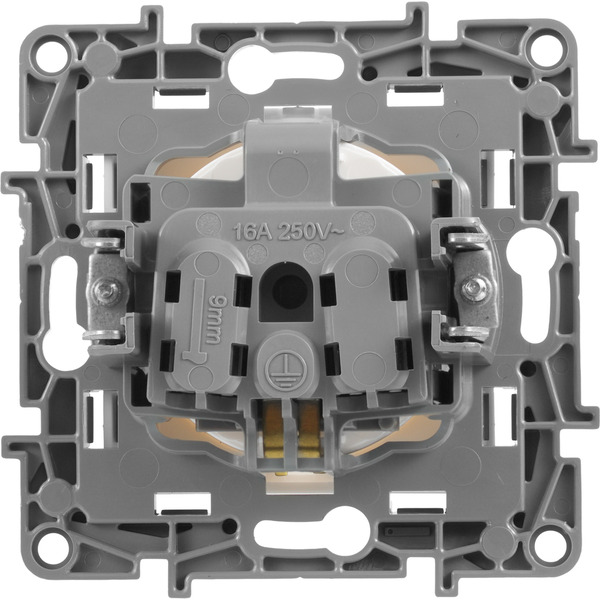 Розетка Legrand Etika 672222