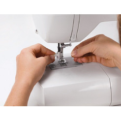 Швейная машина Singer Starlet 6699