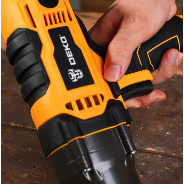 Гайковерт Deko DKIW1100 (063-3004)