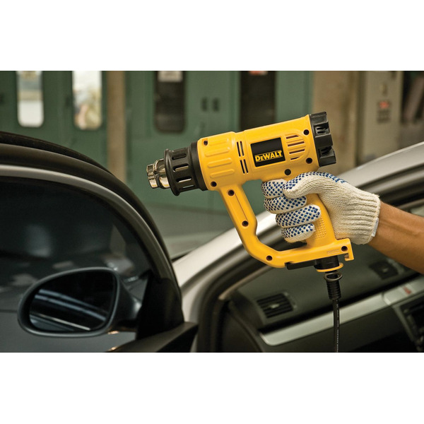 Промышленный фен DeWalt D26411