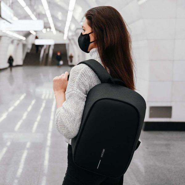 Рюкзак для ноутбука XD DESIGN Bobby Hero Small P705.701 (черный)