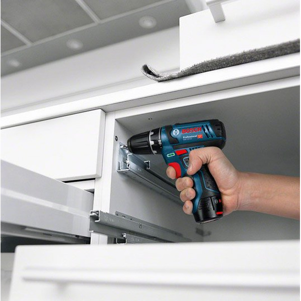 Дрель-шуруповерт Bosch GSR 12V-15 Professional (0.601.868.109)