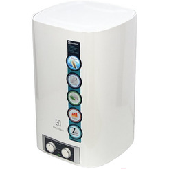 Водонагреватель Electrolux EWH 30 Formax