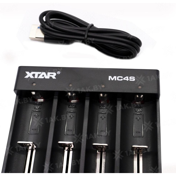 Зарядное устройство XTAR MC4S с USB кабелем