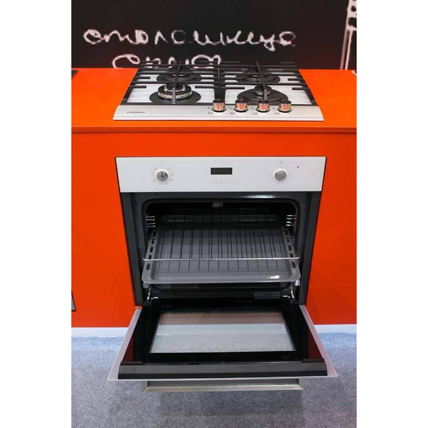 Духовой шкаф Maunfeld MEOM 678W