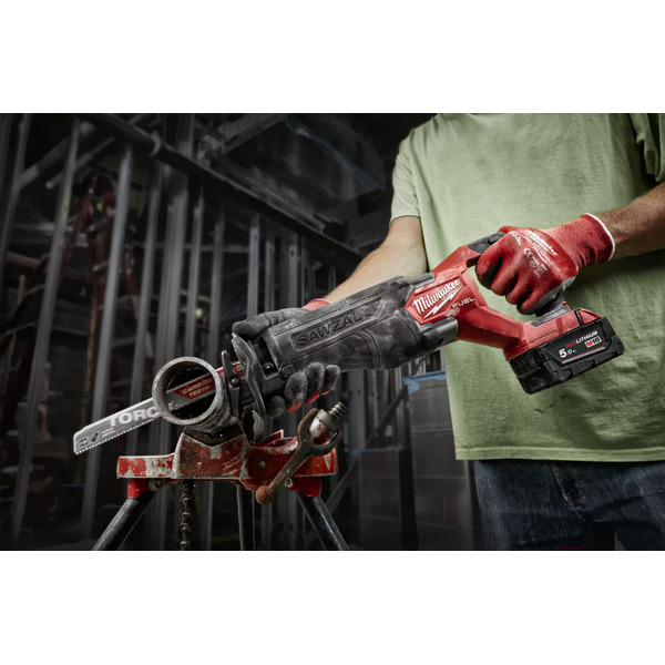 Сабельная пила Milwaukee Fuel M18 M18FSZ-0X 4933478293 (без АКБ, кейс)
