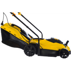 Газонокосилка Champion EM3313