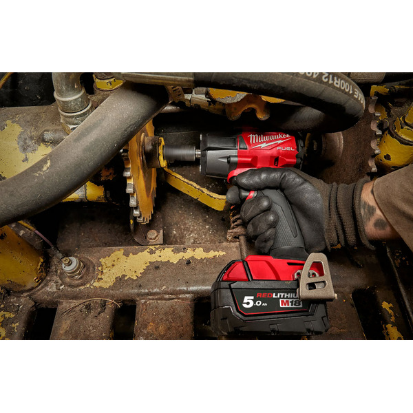 Гайковерт Milwaukee M18 FUEL M18FMTIW2F38-0X 4933479153 (без АКБ, кейс)