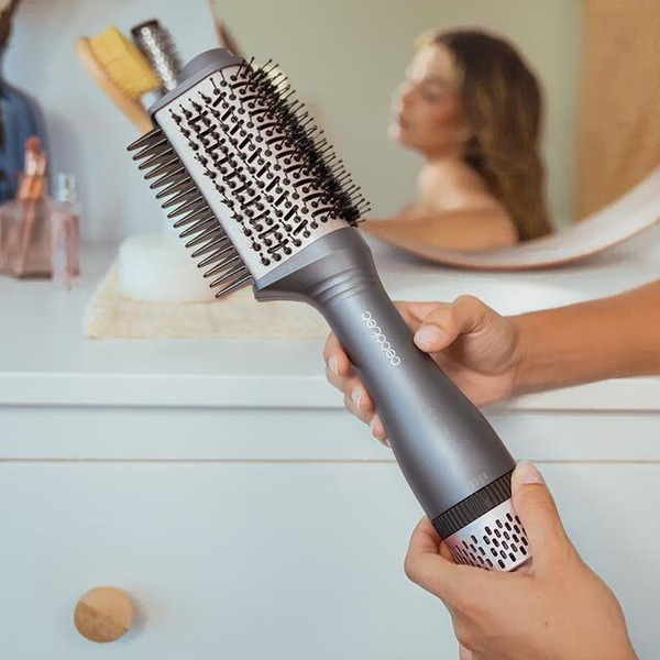 Фен-щетка Cecotec CeramicCare Unique Triangle 3503