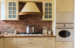 Как выбрать вытяжку 90 см?