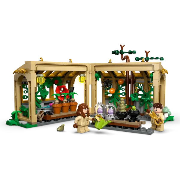 Конструктор Lego Harry Potter Замок Хогвартс: Класс Гербологии 76445