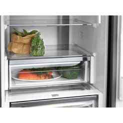 Холодильник Electrolux LNT7ME36X3