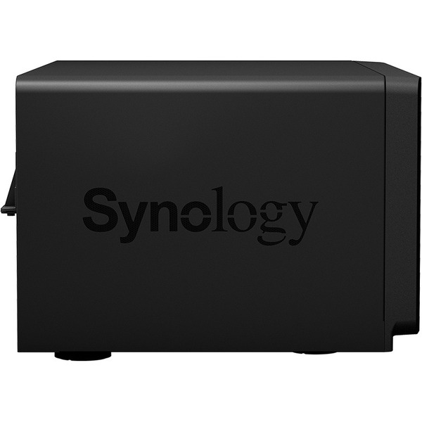 Сетевой накопитель данных Synology RS1221RP+