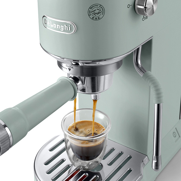 Кофеварка Delonghi Dedica EC890.GR