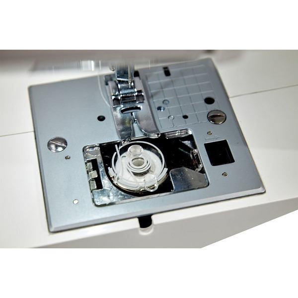 Швейная машина Leader Noir