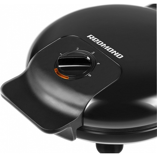 Вафельница REDMOND RSM-1405