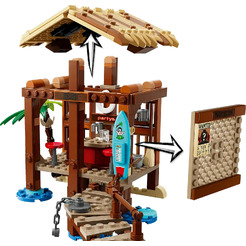 Конструктор Lego Netflix One Piece Хижина в деревне Фууша 75636