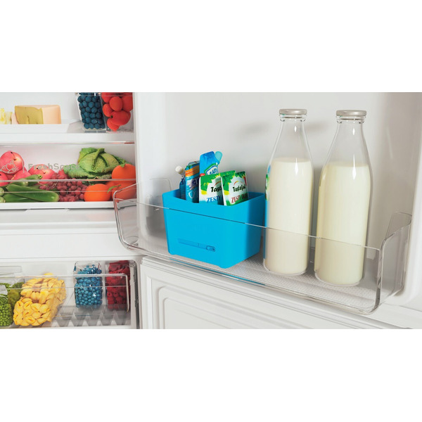 Холодильник Indesit ITS 5200 W