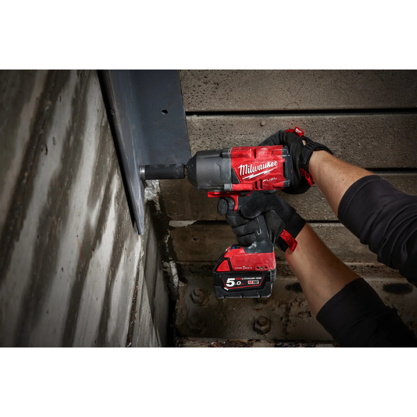 Гайковерт Milwaukee M18 ONEFHIWF34-0X Fuel 4933459729 (без АКБ, кейс)