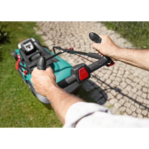 Газонокосилка аккумуляторная Bosch Rotak 37 LI (06008A4400)