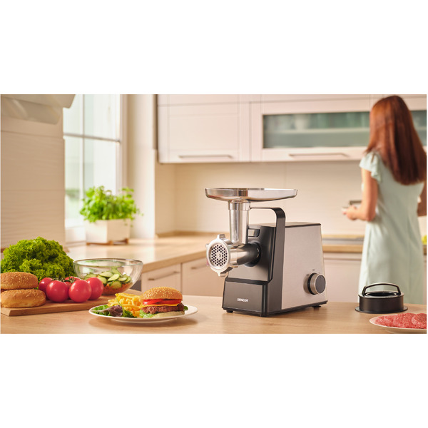 Мясорубка Sencor SMG 7400SS