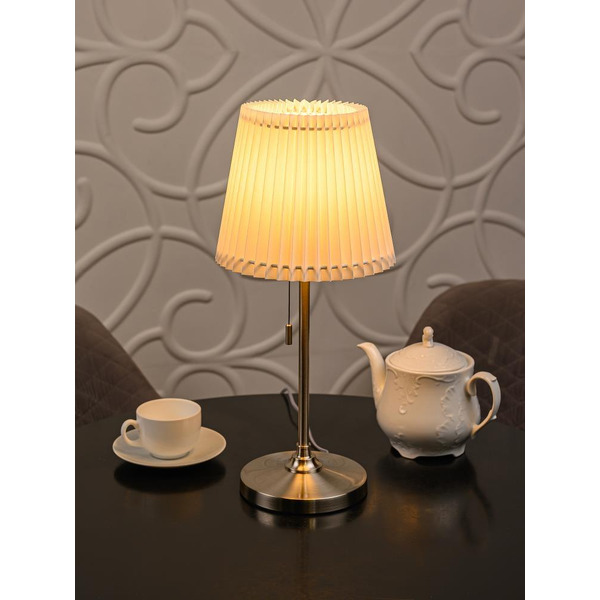 Cветильник настольный ARTSTYLE HT-707WN