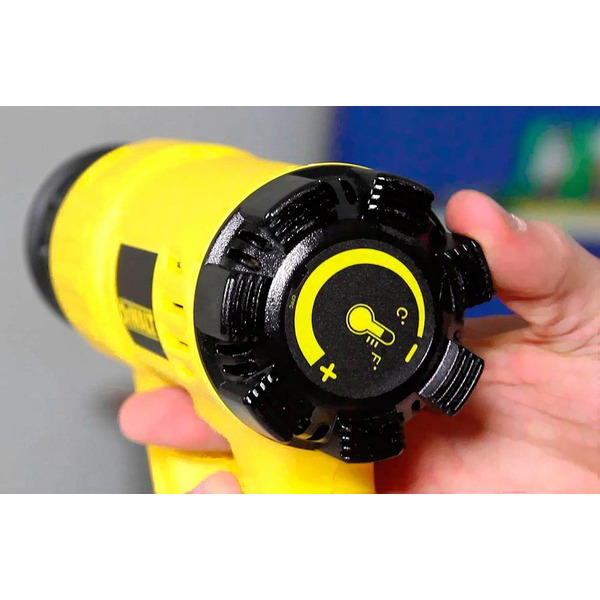 Промышленный фен DeWalt D26411
