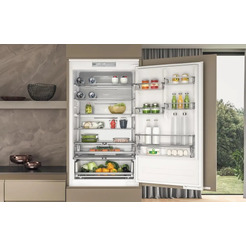 Холодильник Whirlpool WH SP70 T241 P
