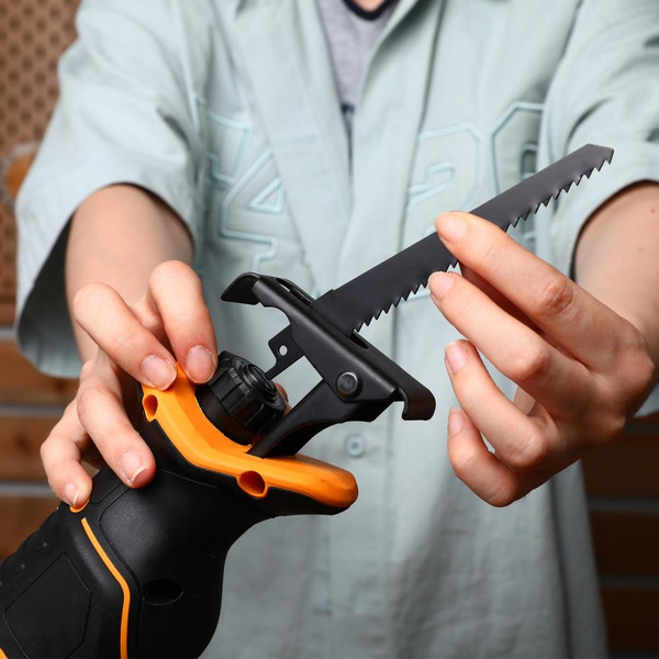 Сабельная пила Deko DKRS20 (063-4206)