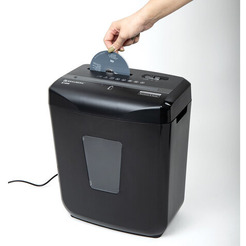 Шредер BRAUBERG 818M 532153