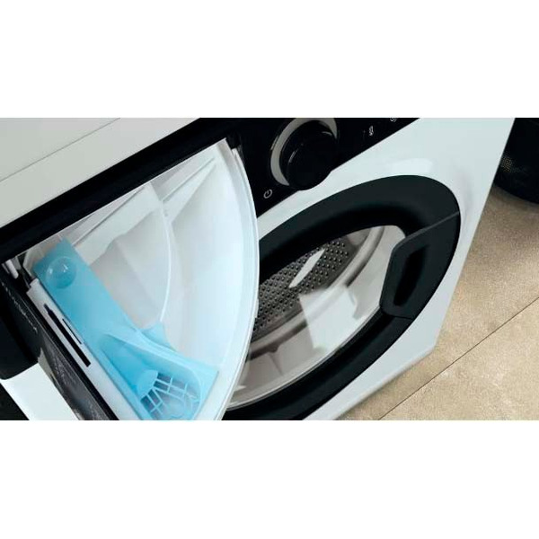 Стиральная машина Whirlpool WRSB 7238 BB EU
