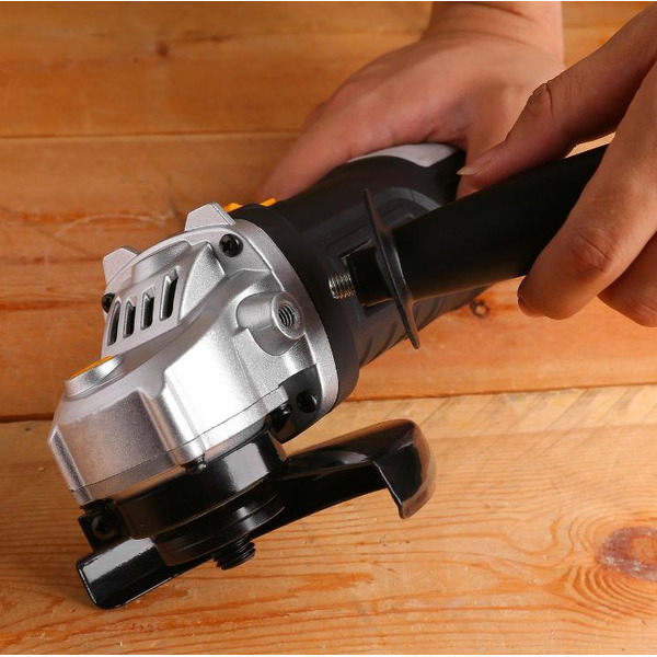 Шлифмашина Deko DKAG750 (063-4164)