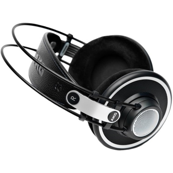 Студийные наушники AKG K702